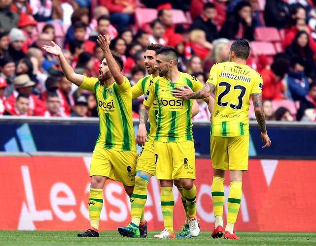 包含葡超倒计时，里尔今晨强势反弹，细节引发关注，震撼外界，球队文化再被提及的词条